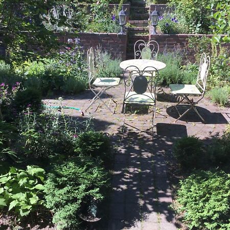 Fornuddens Bed And Breakfast Tyreso Exterior foto