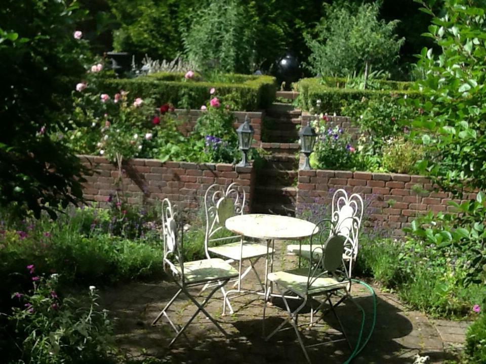Fornuddens Bed And Breakfast Tyreso Exterior foto